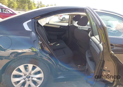 2015 Subaru Legacy 2.5I Premium z USA, uszkodzony, nr VIN 4S3BNAC60F3038979